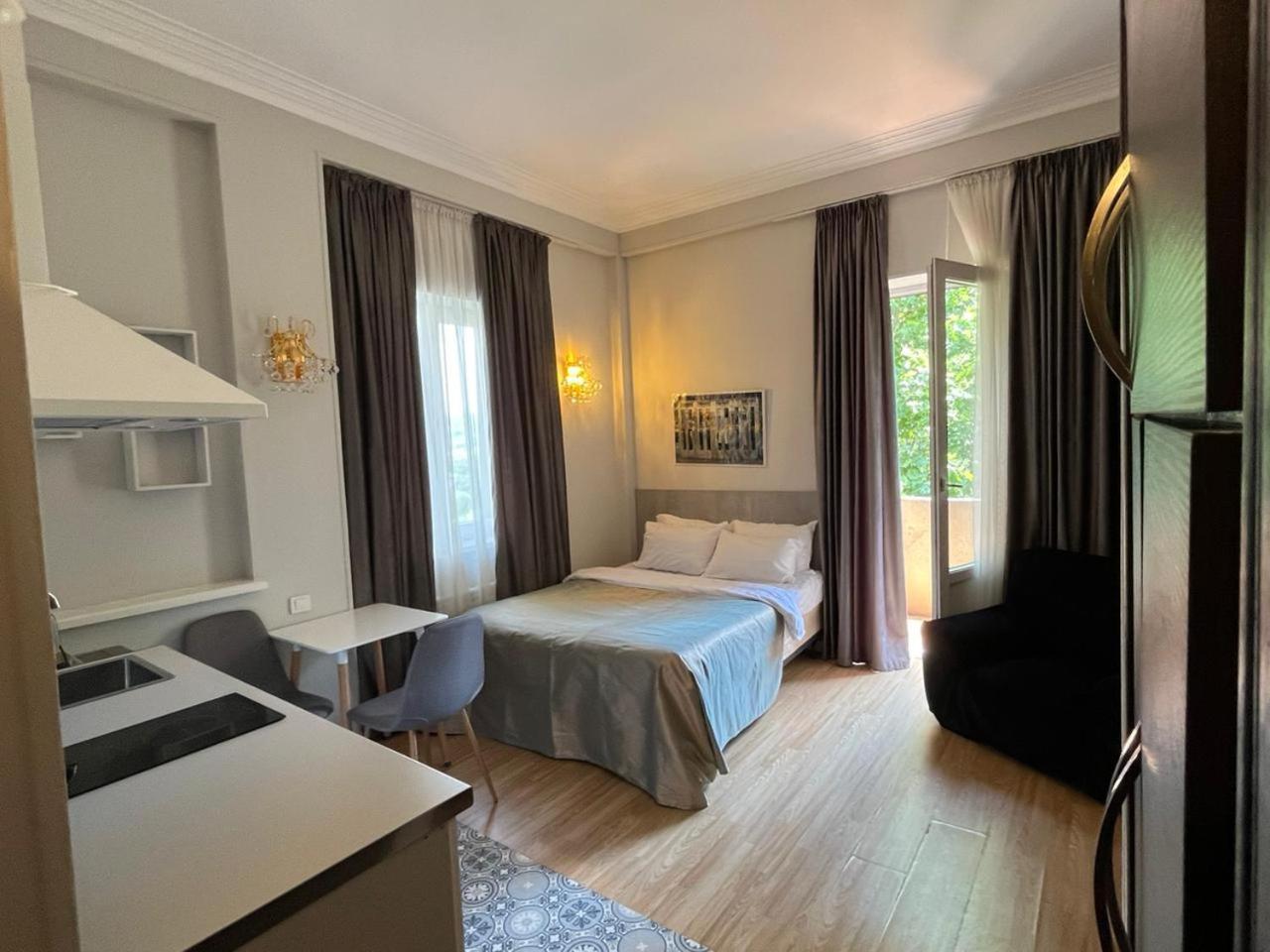 Iliani Hotel Tbilisi Ngoại thất bức ảnh