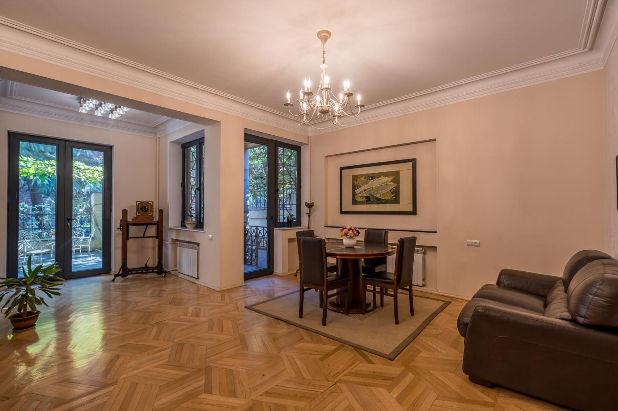 Iliani Hotel Tbilisi Ngoại thất bức ảnh